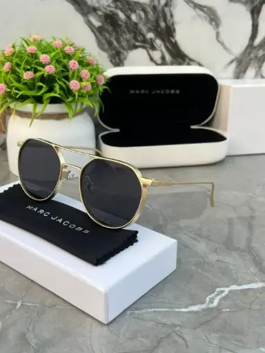 Marc_jacobs_metal_gold_black